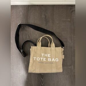 Marc Jacobs the tote bag